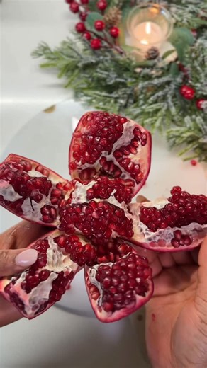 Q 🧑‍🍳 on Instagram: "I don’t know any watermelon drink so refreshing like this one. The deliciousness was way more than I expected ❤️ Make sure your dispenser has a filter to catch the Pomegranate seeds so it doesn’t block the spigot or tap Juicer: @buchymix"