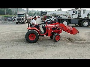 KUBOTA B2910 TRACTOR WITH LOADER For Sale