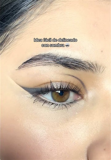 Fácil delineado con sombra para tus ojos
