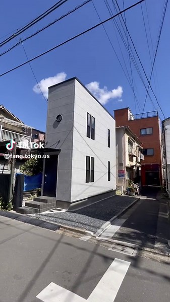 Exploring a Unique Tiny House in Japan