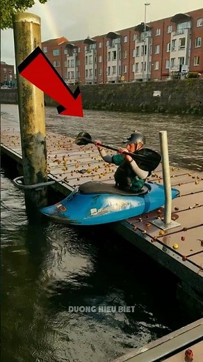 CHIẾC THUYỀN KHÓ LÁI NHẤT THẾ GIỚI