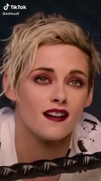 Kristen Stewart-Sabina Wilson in As Panteras 2019