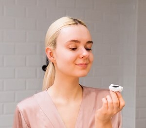 Amazing magnetic face mask: | 5-Minute Workouts