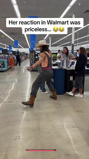 Funny Walmart dancing Hillbilly 😂 #Walmart #publicdance #Walmartdance #publicdancer #Walmartdancer #walkitout #fyp #walkitoutdance Crazy dancing Walmart Hillbilly dance public dance Walmart dancer 😂