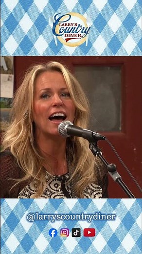 Deana Carter's Heartfelt Performance of "Strawberry Wine" in Nashville