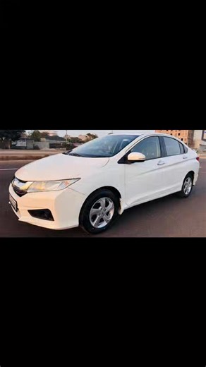 Surendra Singh on Instagram: "2015 AUGUST HONDA CITY VX DIESAL TOP SUNROOF PUSH BUTTON ALLOY WHEELS AIR BEG KM 82000 RATE 525000 LOAN AVAILABLE 450000 ON BOOKING AVAILABLE #carsales #secondhandcars #contentcreator #carforsale #viraltandingreels"