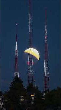 Pictures of the partial lunar eclipse from Western Washington