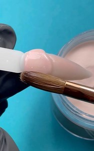 703K views · 32K reactions | Nuestro #CoverNatural es ideal para proveer un look natural y saludable a tus uñas✨. Está especialmente diseñado para realizar efectos baby boomer u ombré, gracias a que su consistencia es más cremosa, también para esculpir uñas naturales, cortas o dañadas朗. #legacynails #nails #uñas #nailartist #manicure | LEGACY NAILS | Facebook