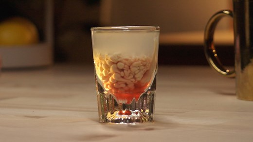 Bloody Brain Cocktail Shot - Absolut Drinks