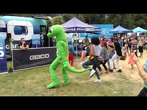 Who knew the Geico Gecko could Whip & Nae Nae?!?
