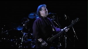 UK (Jobson, Wetton, Minnemann, Machacek) Starless / One More Red Nightmare - Live 2011 Live In Tokyo April 15-18, 2011- Recorded at Club Citta' Violin [Electric], Keyboards – Eddie Jobson Bass, Vocals – John Wetton R.I.P. Drums – Marco Minnemann Guitar – Alex Machacek Writer(s) "Starless" Cross, Fripp, Wetton, Bruford, Palmer-James "One More Red Nightmare" Fripp, Wetton | Progressive Rock Land