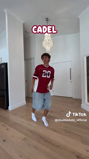 WHO DID IT BEST? 🤔😅 #dance #friends #trend @James & Jasmin x @Cadel and Mia