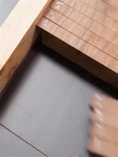 L'art du meuble en palette et de l'ébénisterie