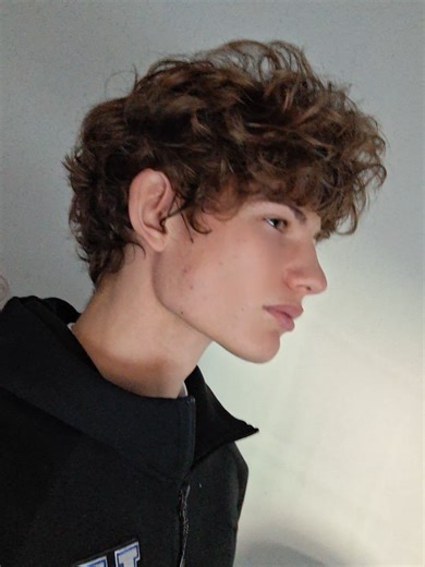 Top 3 Model Side Profiles to Inspire Your Look