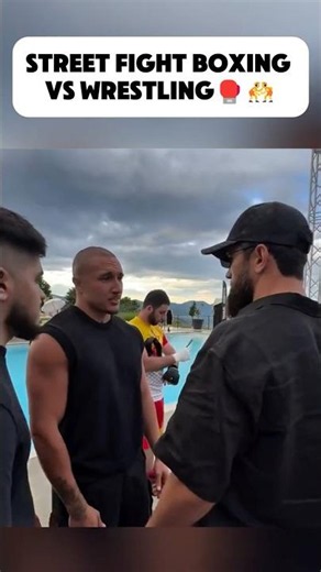 Boxer VS Wrestler Street Fight🔥 #boxing #mma #street #wrestling