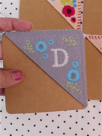 Handmade Embroidered Corner Page Bookmark, Personalized Bookmark A to Z Letters, Gift for Book Lovers, Mom Christmas Gift, Teacher Gifts - Etsy