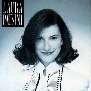 Un Amico È Così - Laura Pausini - Testo | Testi e Traduzioni