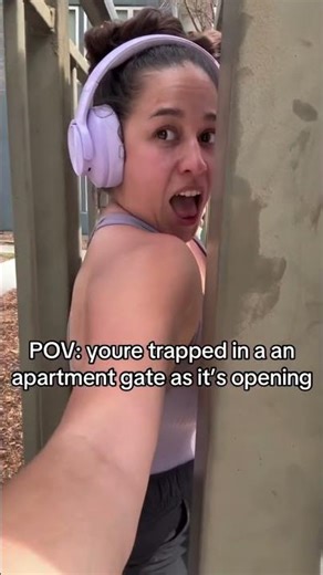 How Do You Get Stuck In There Though? #shortsfeed #relatable #acting