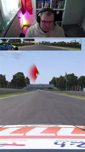 Last Lap Defence in the Final Corners 💥 #lmu #lemansultimate #simracing #twitch #twitchstreaming