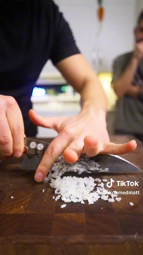 High-End Chef Knife Comparison: Which Cuts Better?