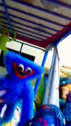 huggy wuggy jump scare