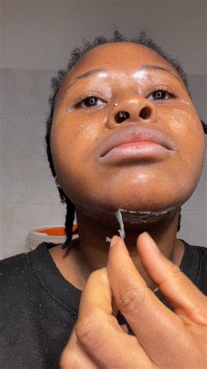 Peeling off my face mask | Nancy Nel