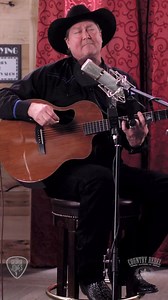 322K views · 8.1K reactions | Tracy Lawrence performs his 2003 hit song "Paint Me A Birmingham" at the George Jones Museum. | Country Rebel | Facebook
