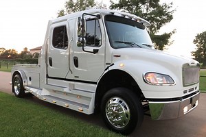 2007 Freightliner Sport Chassis
