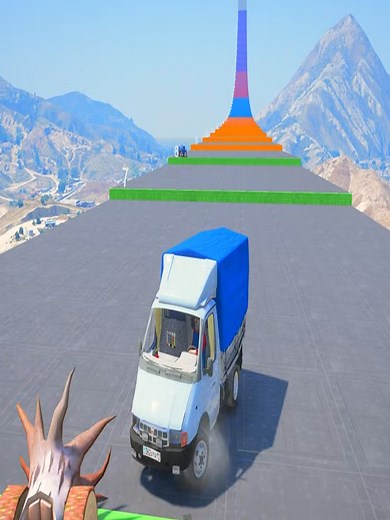 GTA 5: Монстр-трак и лунные машины покоряют ступени