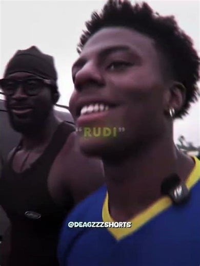 HE JUST WANT A PICTURE WITH RUDY