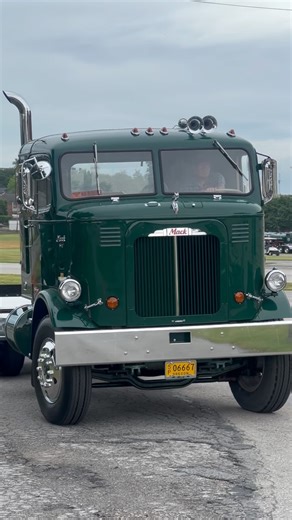 Dean Croke | A fairly rare W-71 Mack from the 1950’s at the American Truck Historical Society Show in York PA. | Instagram