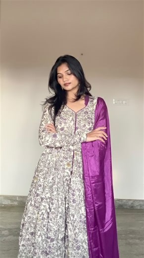 Rohini 🧏🏻‍♀️ on Instagram: "Comment for outfit links🧏🏻‍♀️🌸"