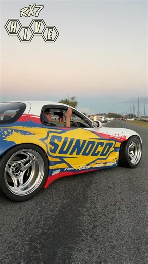 RX7 | FD FC | Rotary Builds on Instagram: "Cleanest RX7? 🏁 🎥 Owner: @throtl * Welcome to the HIVE 🐝 * Share/Repost to grow the community 🫶 Follow @Rx7.hive🔰 —— —— —— —— —— —— #rx7 #mazdarx7 #rx7fd #rx7fc #rotary #fd3s #turbo #drift #jdm #jdmcars #jdmlife #jdmlifestyle #jdmculture #rx7club #fdrx7 #rotarypower #wankel #rocketbunny #stance #boost #rx78 #rx7mazda"