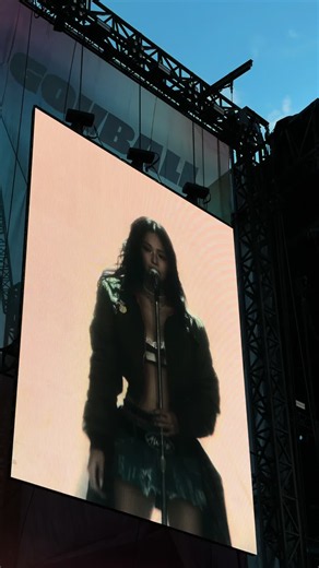 ONE OF THE GIRLS JENNIE GOVBALL 2026 @JENNIE @JENNIE HQ #jennie #jenniekim #trending #fancam #govball2026