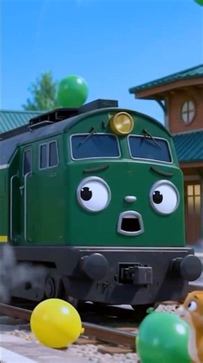 Finding Lani the Bus and BoCo the Train in Colorful Water #tayolittlebus #lani #thomasandfriends
