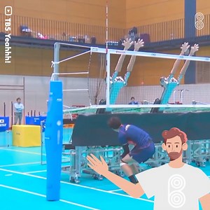 These oddly satisfying robots are "assistant coaches" for professional volleyball players. Developed by the Japanese Volleyball Association and the University of Tsukuba, these robots outperform most people in blocking volleyballs. They help with the training of Japan’s national volleyball team. #volleyball #oddlysatisfying #robots #japanesedesign | Brainy is the New Sexy