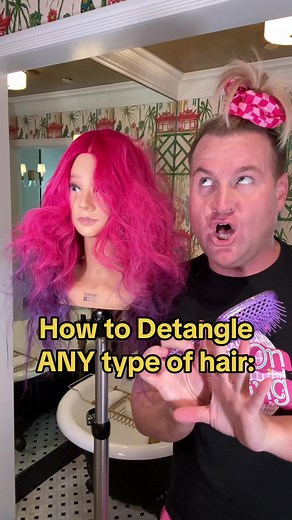 🌈 Here’s how to DETANGLE WITH LOVE: 1. Detangle in Sections: Tackle small sections one at a time to manage tangles better. 2. Use Your Fingers: Start with finger detangling to gently loosen knots and then switch to a detangling brush or wide-tooth comb. 3. Apply Conditioner or Oil: Use a conditioner or a detangling spray to add slip and reduce friction. 4. Be Gentle: Avoid pulling or tugging. Patience is key to preventing breakage. 5. Detangle from Ends to Roots: Start at the ends and gradually