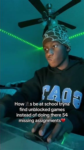 How people trying to find unblocked games #funny #memes #viral #school
