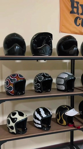 Apa apa roger 🤙 #customhelmet #helmetcustom #motorcyclehelmet #fashionhelmet #vintagehelmet #helmetporn #classichelmet #kustomhelmet #retrohelmet #headculture #headcultureco #fyp