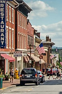 Come for the Leaves, Stay for the Fun. Historic Lexington has it all! And only a few hours away. | Main Street Lexington