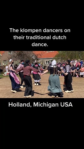 Traditional Dutch dance during tulip festival @holland, Michigan USA#dutchdance #fyp#momsoftiktok