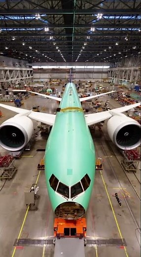 Boeing 777 Built in 15 Seconds | Real Factory Assembly