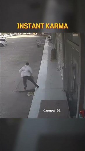 Karma strikes again 🤣 #comedyclips #failcompilation #failtok #funnymoments #instantkarma