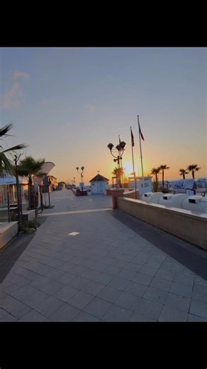 2K views · 47 reactions | Kommt ihr mit über die Promenade ans Meer Grömitz am Morgen 殺 | Haus am Hügel | Facebook