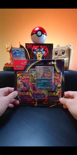 Can we find the Mega Charizard X in a 3-pack blister?!