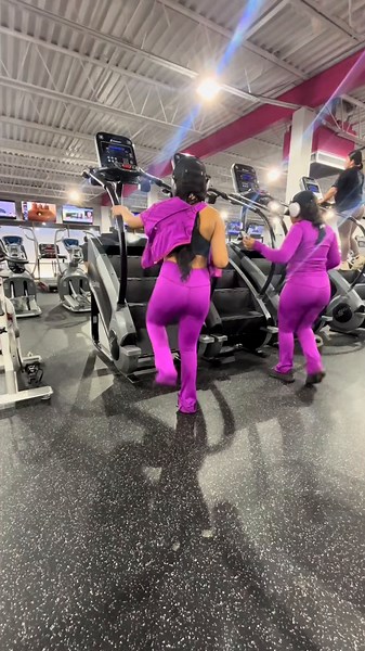 Johnstontwinss (@johnstontwinss_)’s videos with original sound - Johnstontwinss