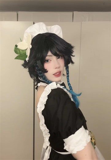 Talking about Zhongli fr fr #venti #venticosplay #zhongven #ventigenshinimpact #genshin