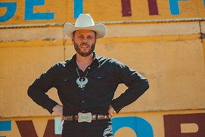 Charley Crockett Announces ‘$10 Cowboy Tour’ | Whiskey Riff