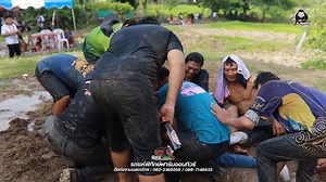 โครตฮ่า!! เมือนักร้องไปเล่นงาน บุญบั้งไฟ ร้องเพลงกะทันจบอยู่ กะเอากันลงตมละบาดนิ 555 รถบ่มีน้ำมัน / รถแห่พิทักษ์ฟาร์ม ออนทัวร์ ติดต่องานแสดงโทร : 062-2368555 / 088-7148933 #โครตฮ่า #มันส์สุดๆ #นักร้องลงตม #บุญบั้งไฟ #ใหม่ล่าสุด #รถแห่พิทักษ์ฟาร์มออนทัวร์ | ภูไท สตูดีโอ II