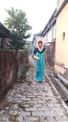 আজকে কলেজের ভেতর থেকে ফুল তুলে নিয়ে এলাম#shortvideos #minivlog #shorts